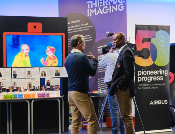 Capturing interesting people at an event